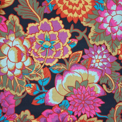 Tissu Kaffe Fassett noir à grande fleurs Cloisonne