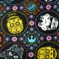 Tissu laine polaire Star Wars noir avec motifs de C3PO R2D2 Stormtrooper Dark Vador