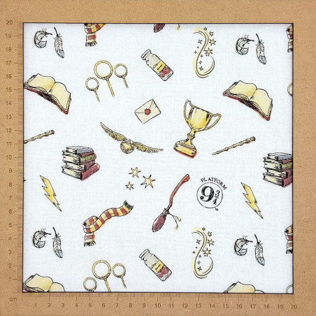 Harry Potter white fabric with magic objects - cotton
